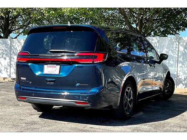 2023 Chrysler Pacifica Hybrid Limited