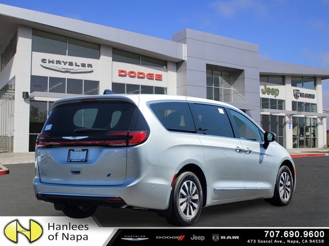 2023 Chrysler Pacifica Hybrid Limited