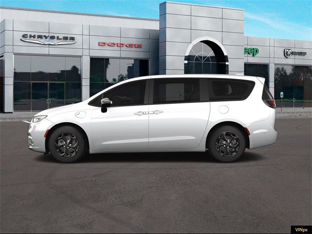 2023 Chrysler Pacifica Hybrid Limited