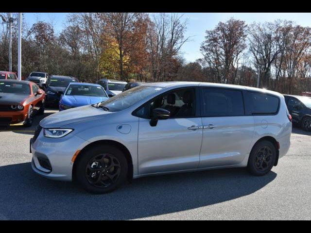 2023 Chrysler Pacifica Hybrid Limited