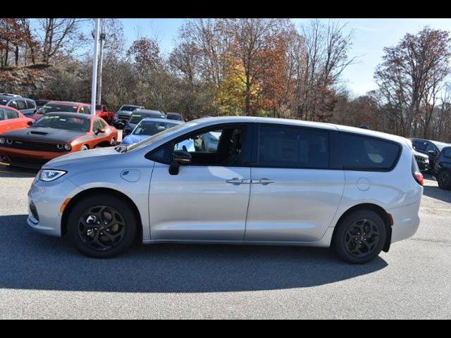 2023 Chrysler Pacifica Hybrid Limited