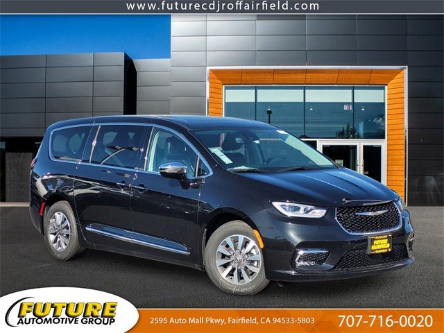 2023 Chrysler Pacifica Hybrid Limited