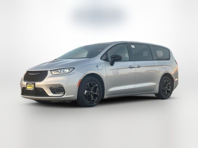 2023 Chrysler Pacifica Hybrid Limited