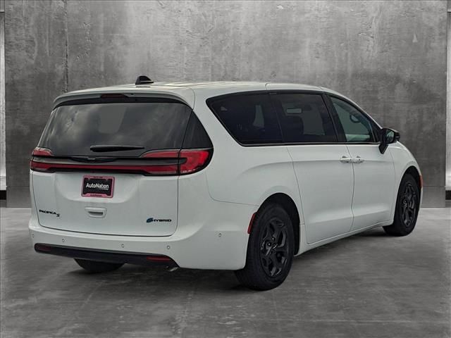 2023 Chrysler Pacifica Hybrid Limited