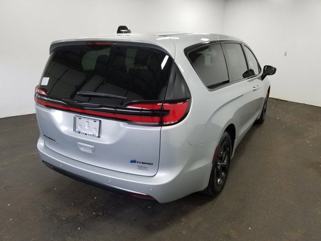 2023 Chrysler Pacifica Hybrid Limited