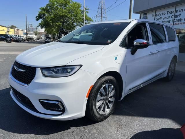 2023 Chrysler Pacifica Hybrid Limited