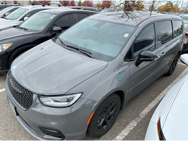 2023 Chrysler Pacifica Hybrid Limited