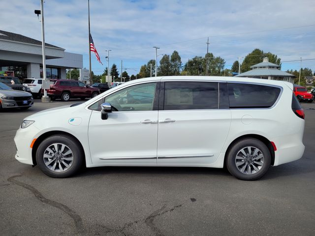 2023 Chrysler Pacifica Hybrid Limited