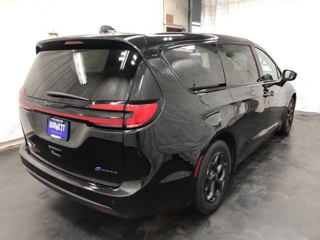 2023 Chrysler Pacifica Hybrid Limited