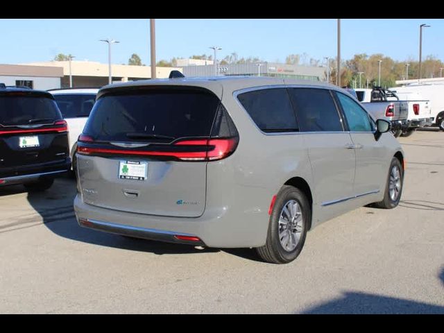 2023 Chrysler Pacifica Hybrid Limited