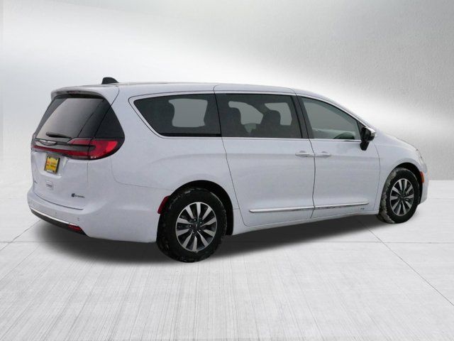 2023 Chrysler Pacifica Hybrid Limited