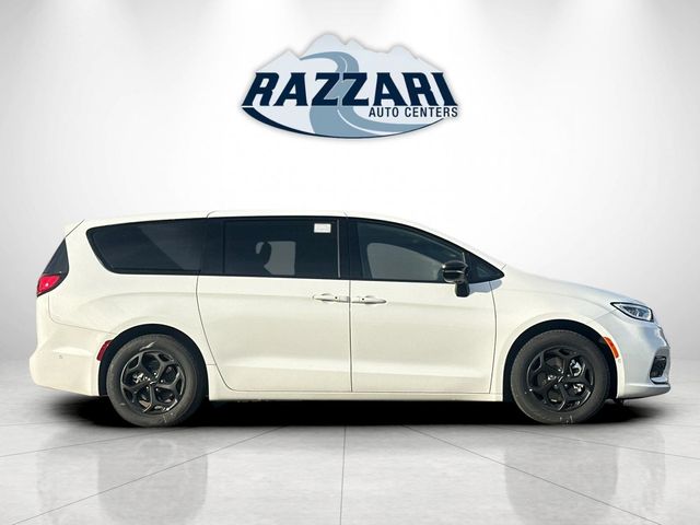 2023 Chrysler Pacifica Hybrid Limited