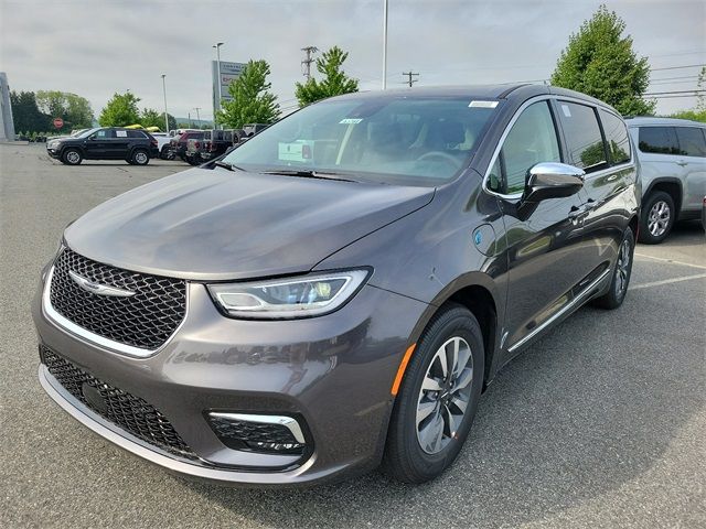 2023 Chrysler Pacifica Hybrid Limited