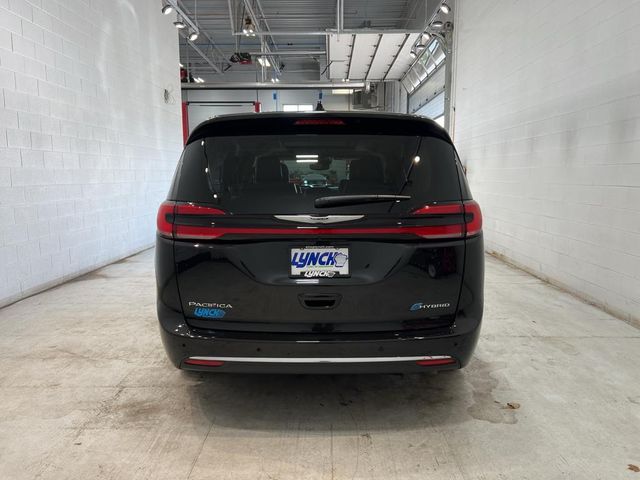 2023 Chrysler Pacifica Hybrid Limited