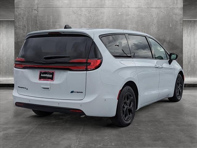 2023 Chrysler Pacifica Hybrid Limited