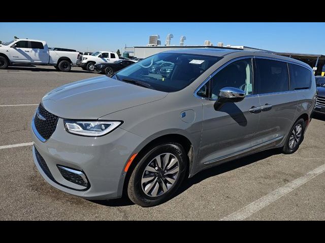 2023 Chrysler Pacifica Hybrid Limited