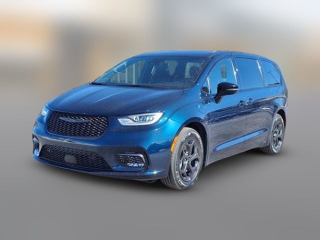 2023 Chrysler Pacifica Hybrid Limited