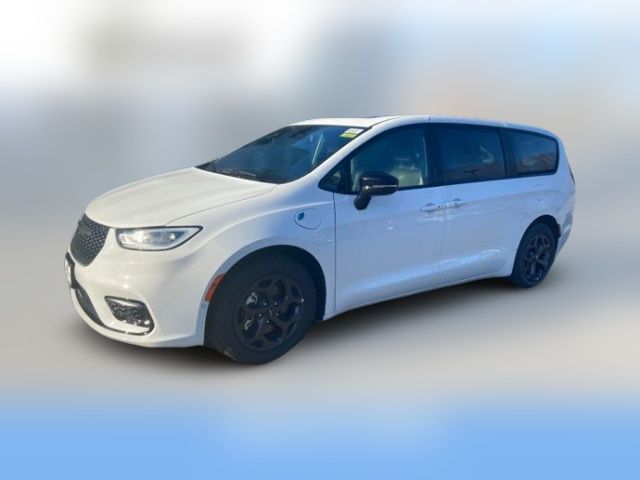 2023 Chrysler Pacifica Hybrid Limited