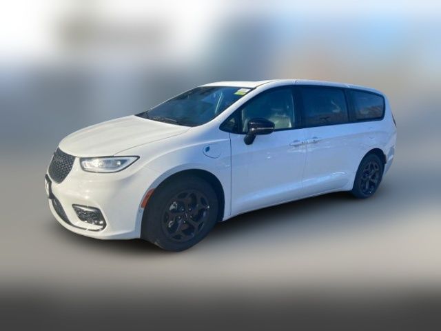 2023 Chrysler Pacifica Hybrid Limited