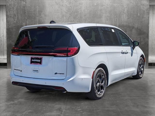 2023 Chrysler Pacifica Hybrid Limited