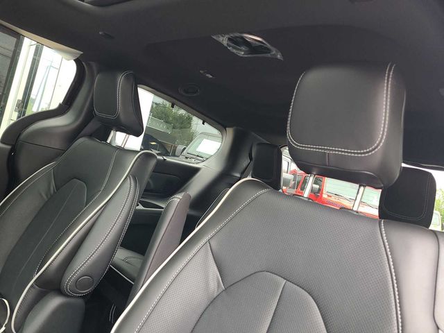 2023 Chrysler Pacifica Hybrid Limited