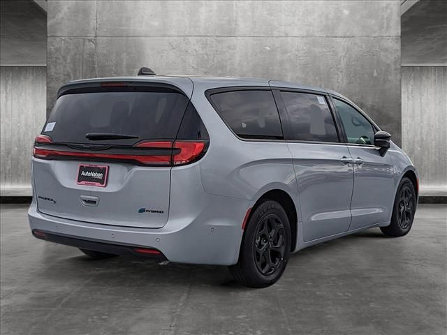 2023 Chrysler Pacifica Hybrid Limited