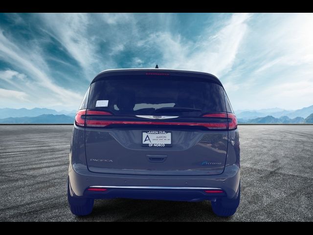 2023 Chrysler Pacifica Hybrid Limited