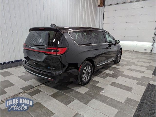 2023 Chrysler Pacifica Hybrid Limited