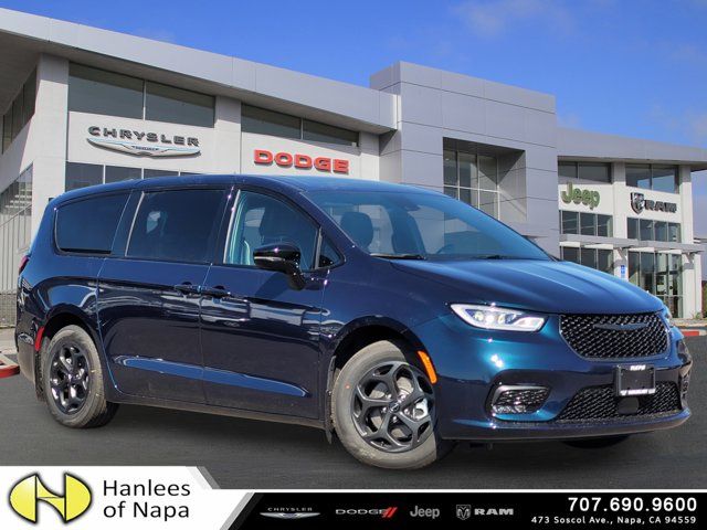 2023 Chrysler Pacifica Hybrid Limited