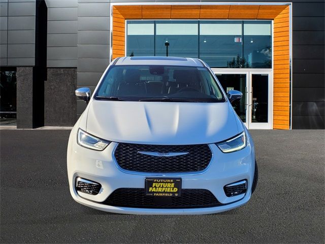 2023 Chrysler Pacifica Hybrid Limited