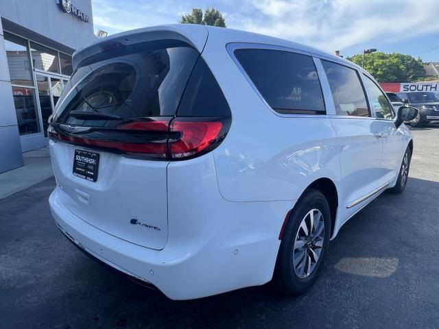 2023 Chrysler Pacifica Hybrid Limited