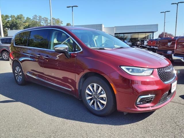 2023 Chrysler Pacifica Hybrid Limited