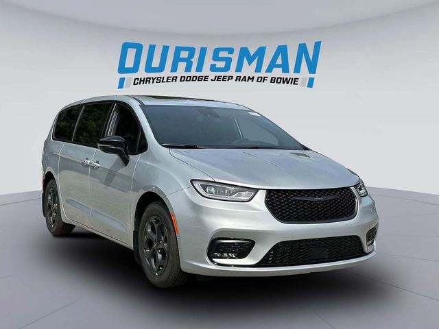 2023 Chrysler Pacifica Hybrid Limited