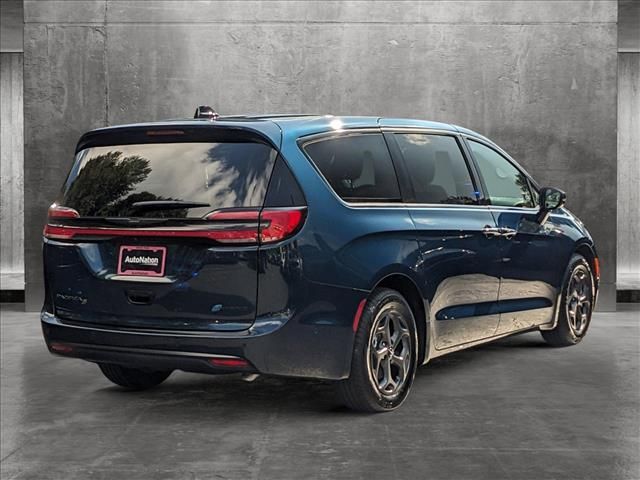 2023 Chrysler Pacifica Hybrid Limited