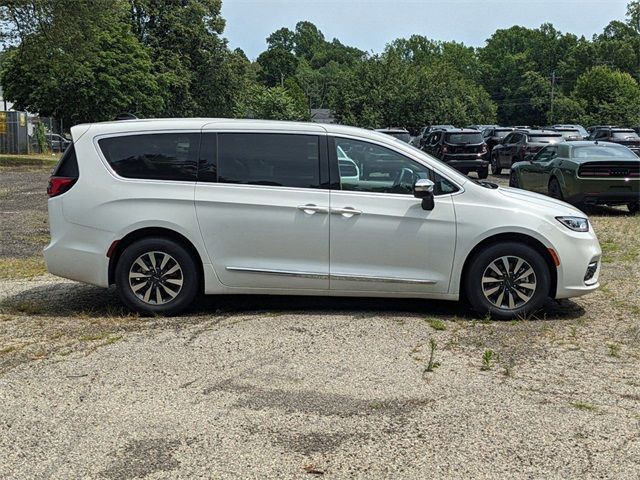 2023 Chrysler Pacifica Hybrid Limited