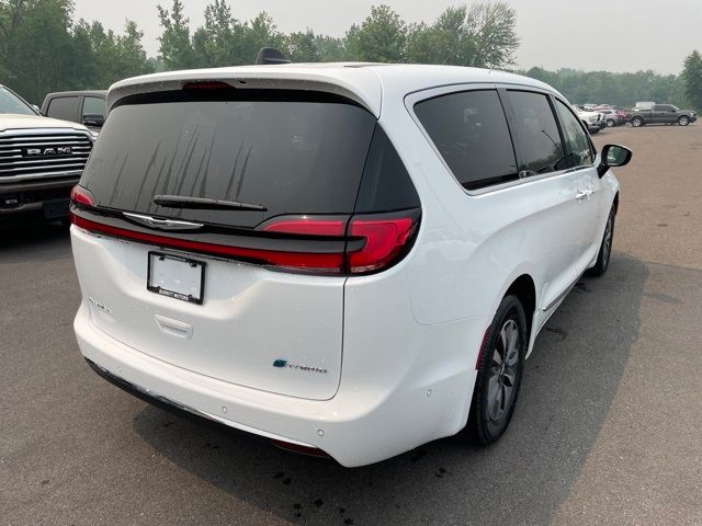 2023 Chrysler Pacifica Hybrid Limited