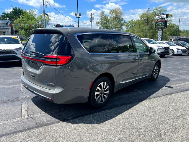2023 Chrysler Pacifica Hybrid Limited