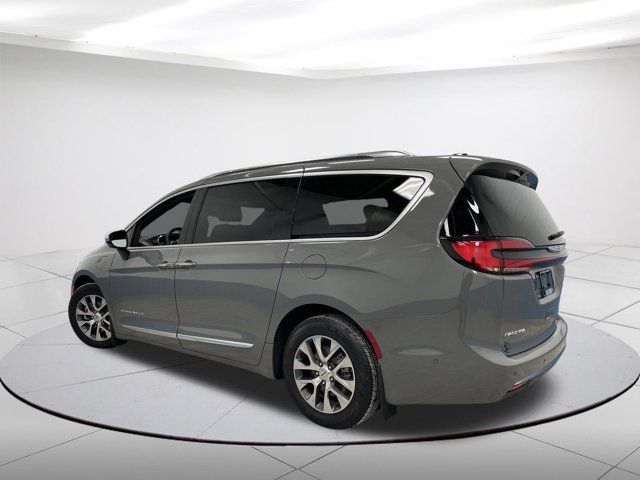 2023 Chrysler Pacifica Hybrid Pinnacle