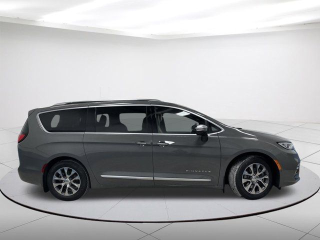 2023 Chrysler Pacifica Hybrid Pinnacle