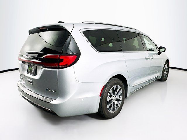 2023 Chrysler Pacifica Hybrid Pinnacle