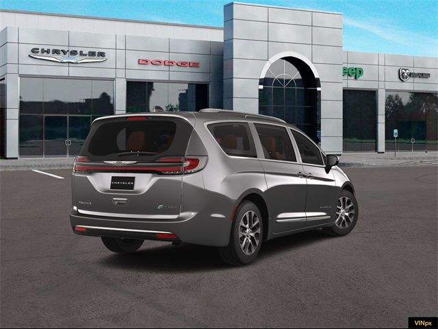 2023 Chrysler Pacifica Hybrid Pinnacle