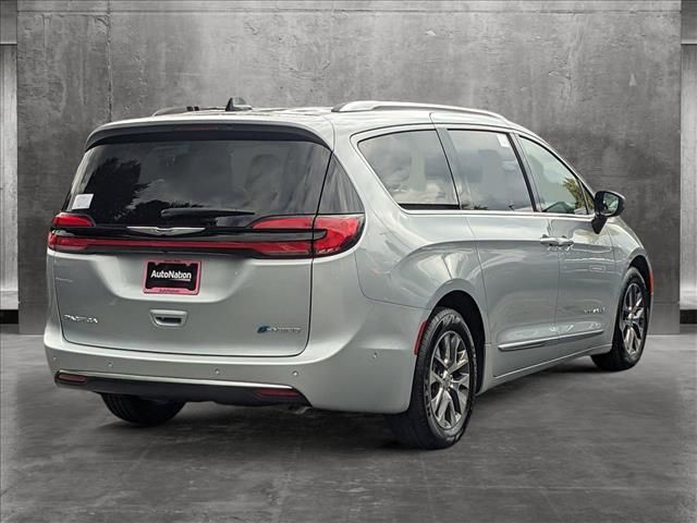 2023 Chrysler Pacifica Hybrid Pinnacle