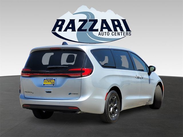 2023 Chrysler Pacifica Hybrid Touring L