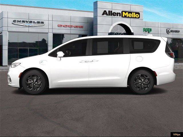 2023 Chrysler Pacifica Hybrid Touring L