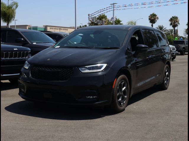 2023 Chrysler Pacifica Hybrid Touring L