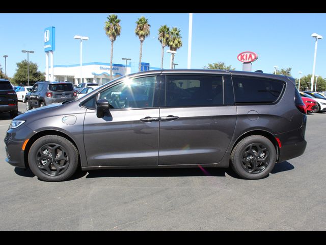 2023 Chrysler Pacifica Hybrid Touring L