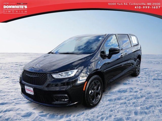 2023 Chrysler Pacifica Hybrid Touring L