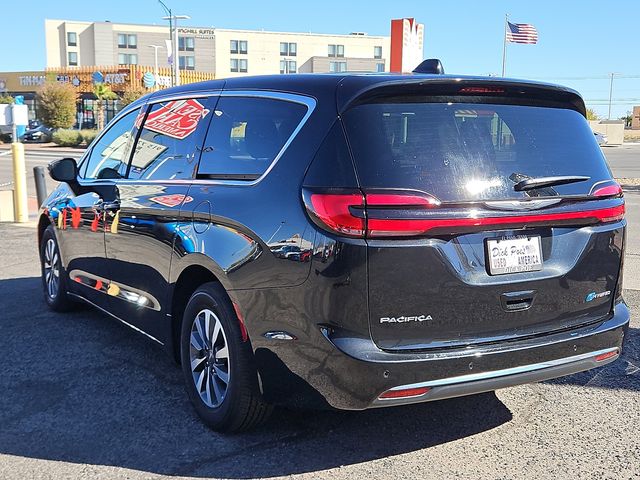 2023 Chrysler Pacifica Hybrid Touring L