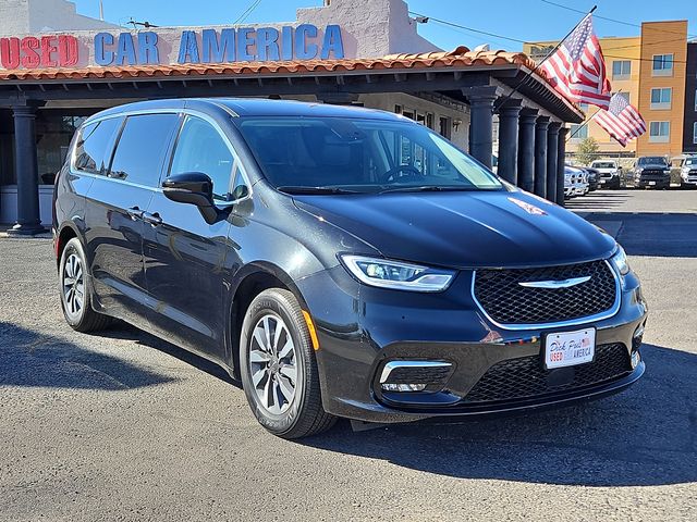 2023 Chrysler Pacifica Hybrid Touring L