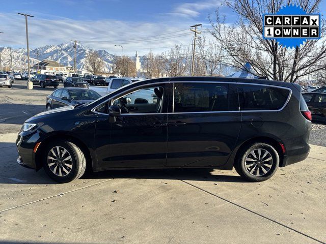 2023 Chrysler Pacifica Hybrid Touring L